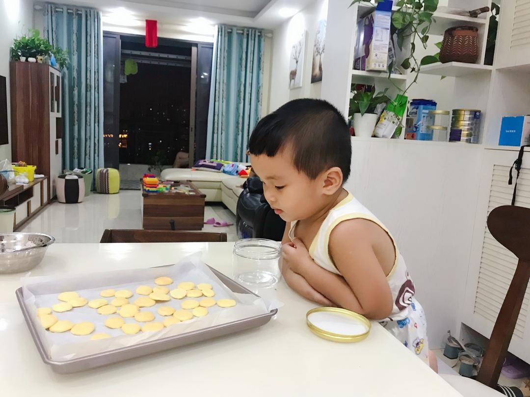 鸡蛋小饼干