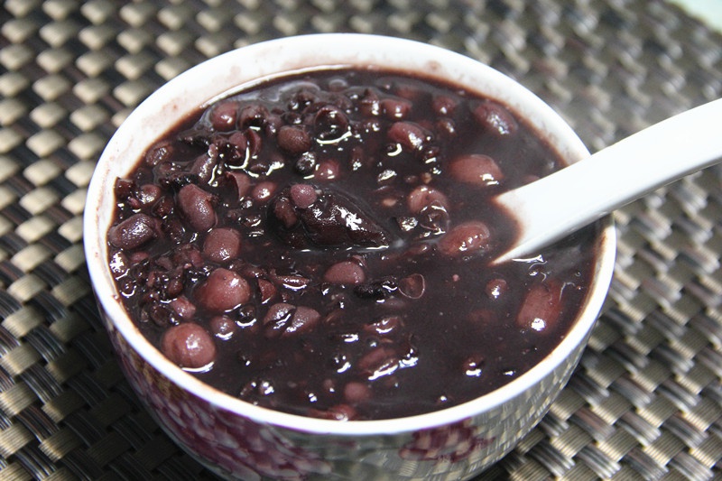 红豆黑米美颜粥