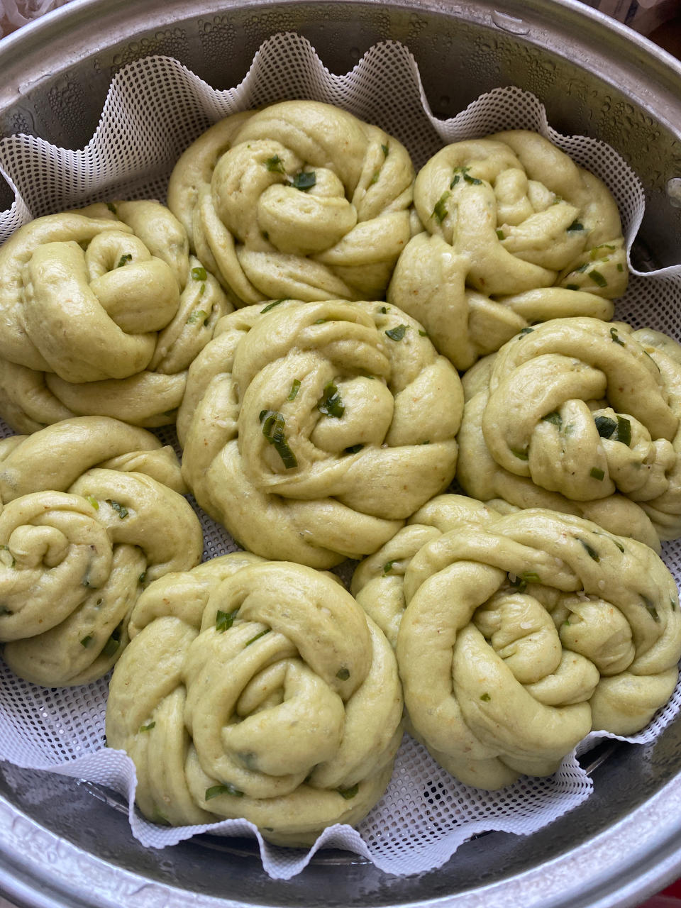 菠菜汁加了它 馒头颜色翠绿不变色 附细节视频详解