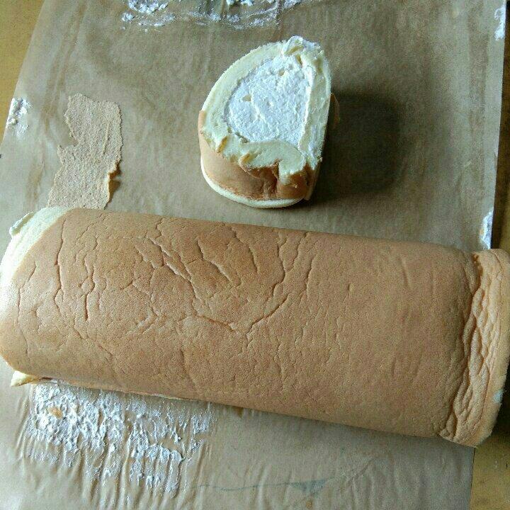 《Tinrry下午茶》教你做基础原味蛋糕卷