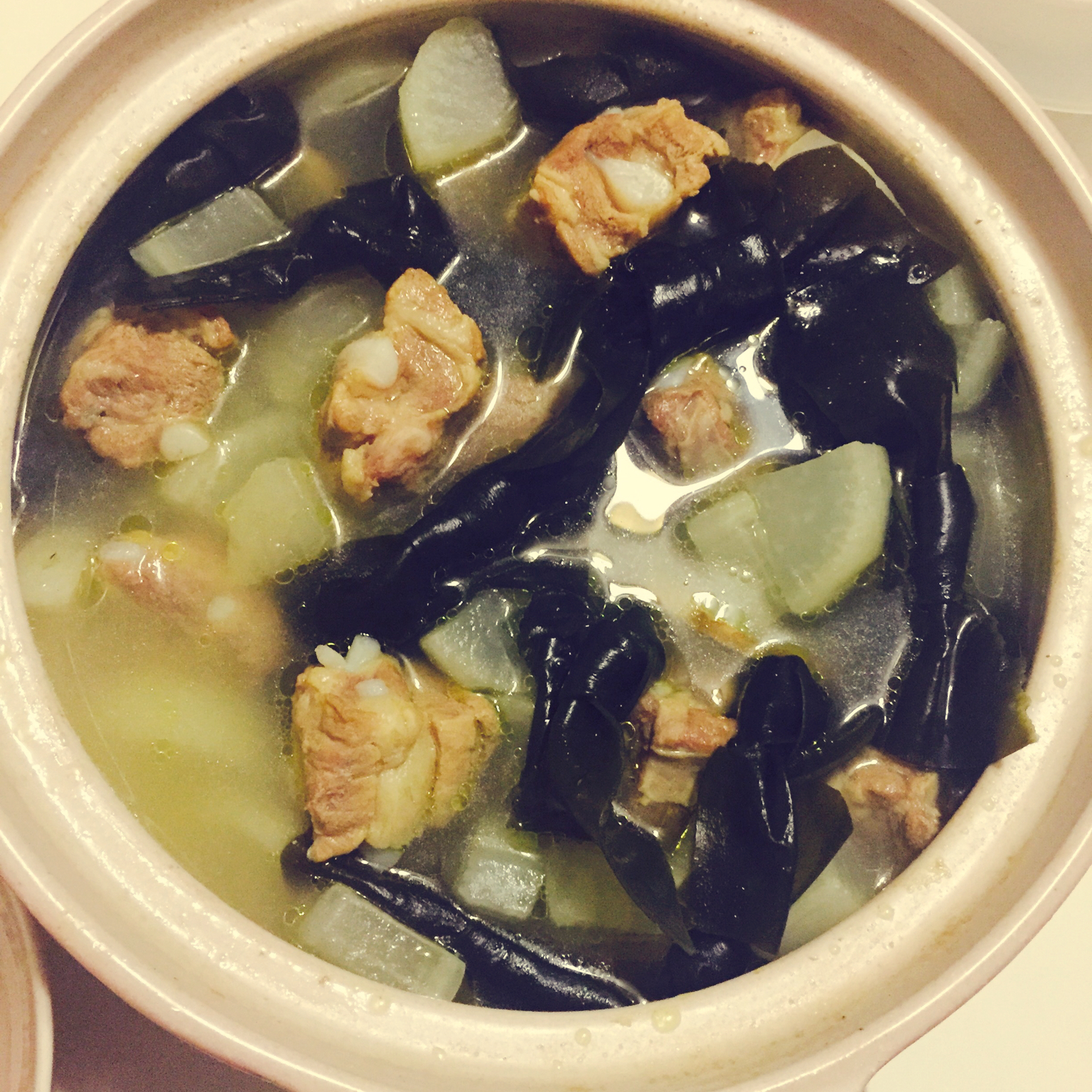 不写心情的sophia做的排骨海带萝卜汤