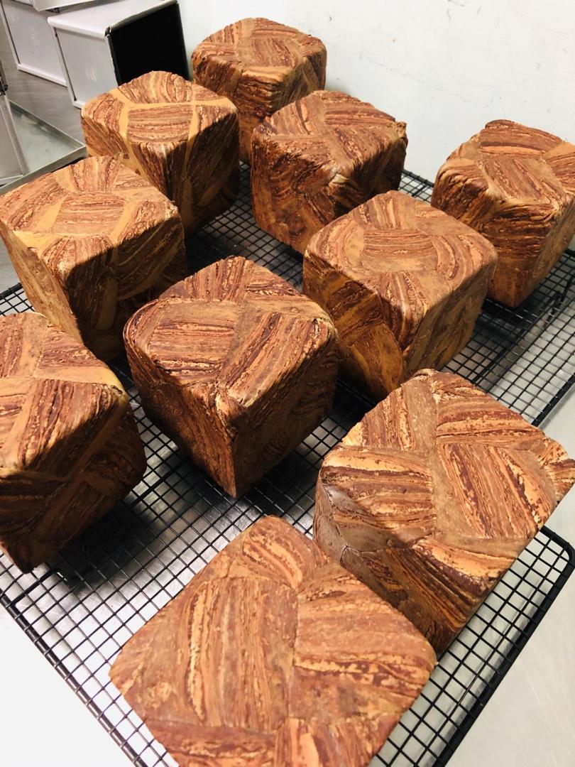 巧克力大理石金砖