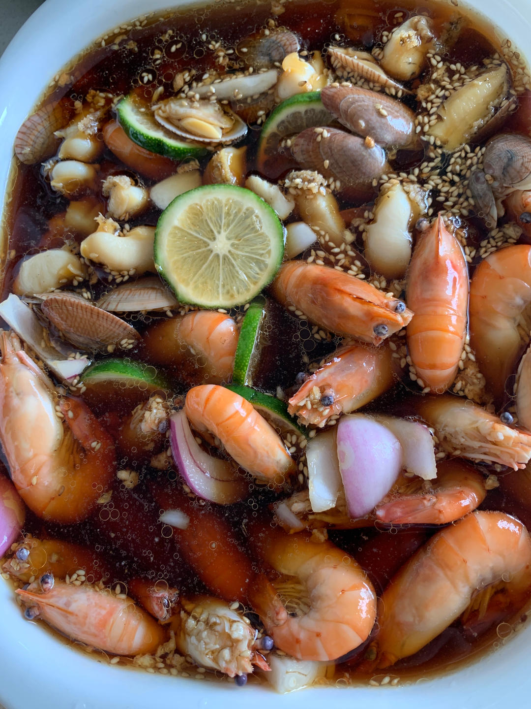 鲜掉眉毛的捞汁小海鲜