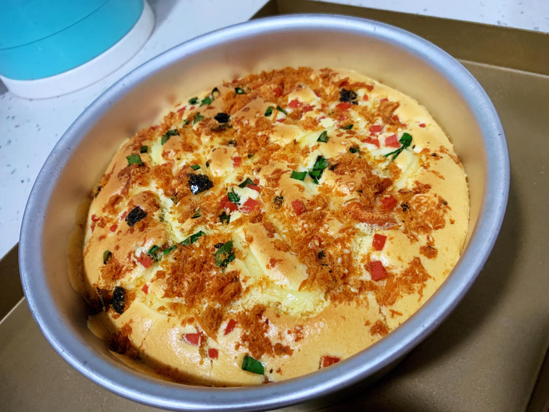 好吃不腻丨口感丰富丨香葱肉松戚风蛋糕