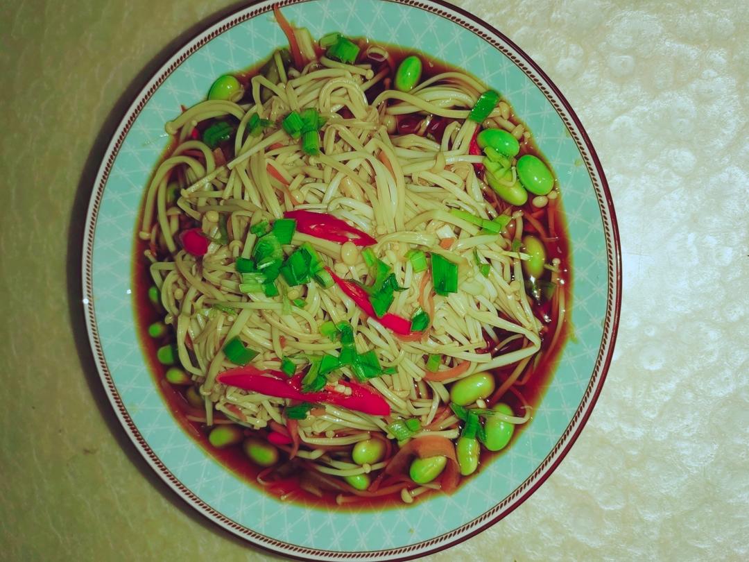 超级下饭的蒜蓉金针菇！好吃到爆