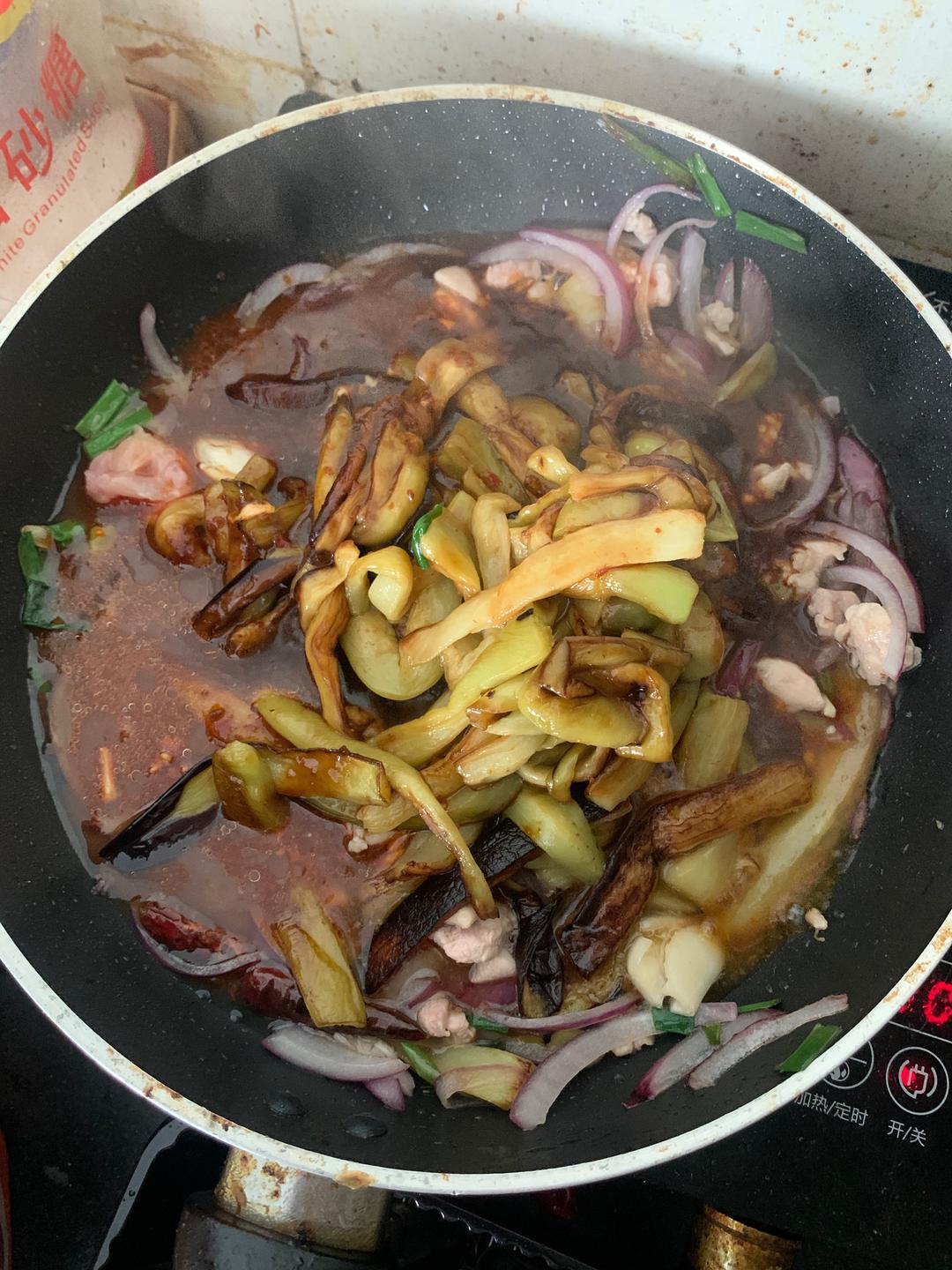 【鱼香茄子的做法步骤图,鱼香茄子怎么做好吃】贾芮_下厨房