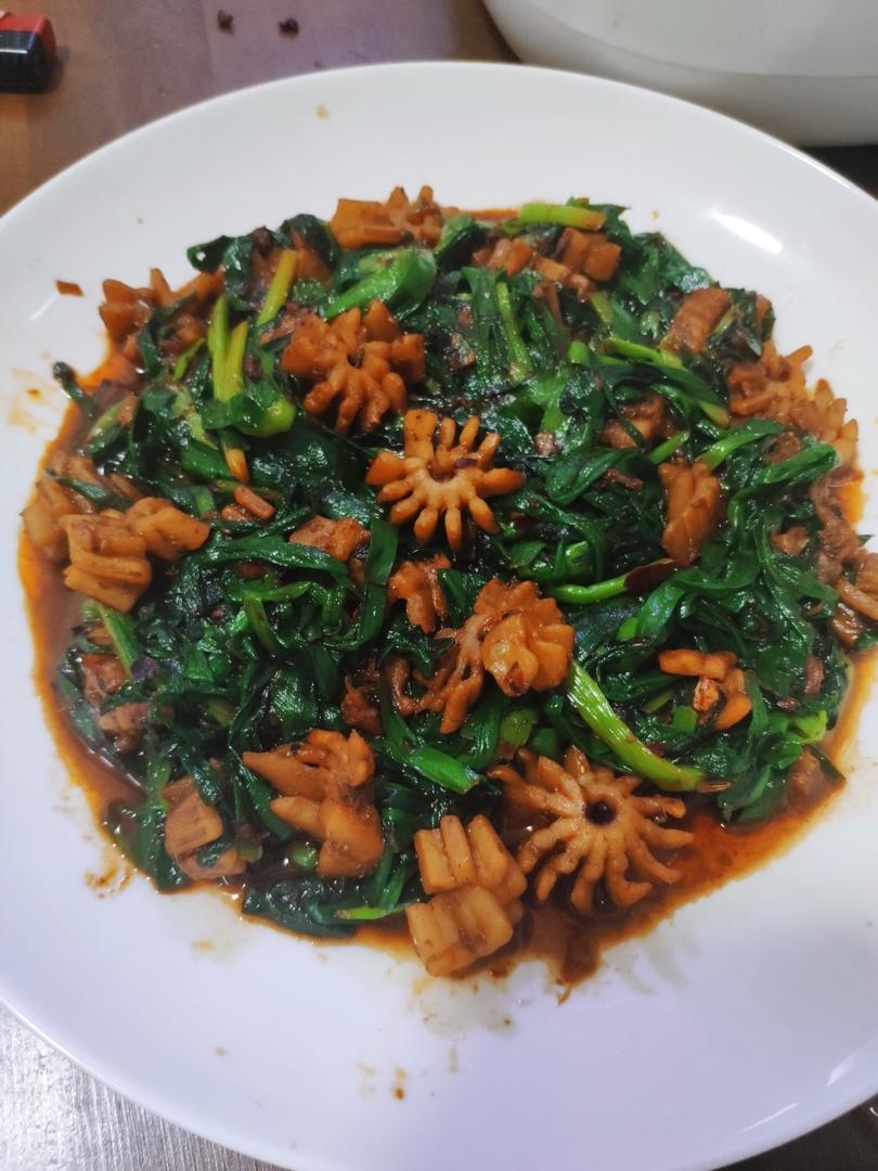 韭菜炒鱿鱼