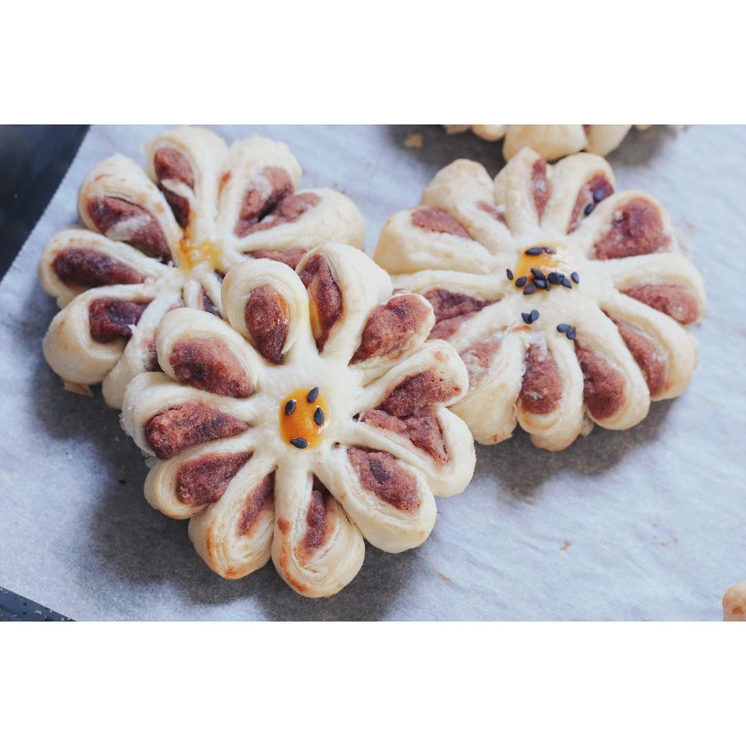 枣花酥，枣泥菊花酥