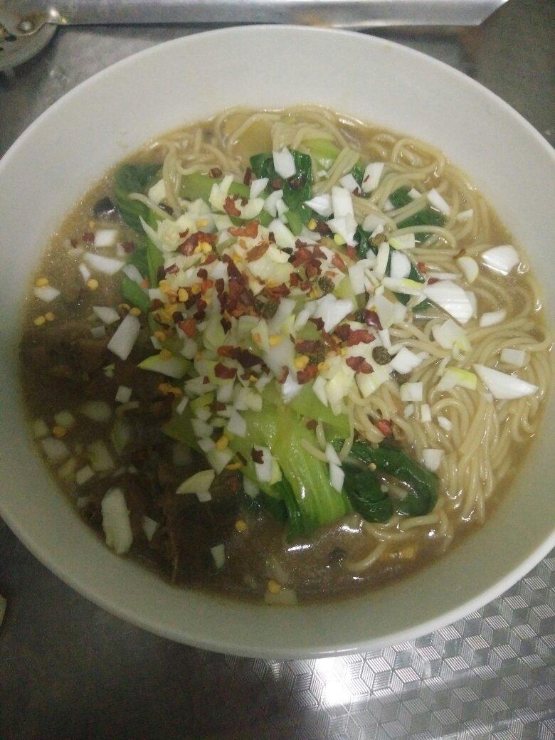 红烧麻油排骨面