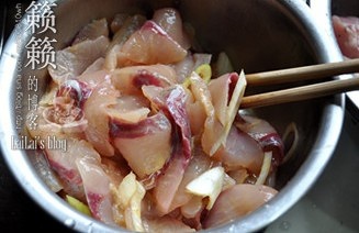 水煮酸菜鱼的做法 步骤1