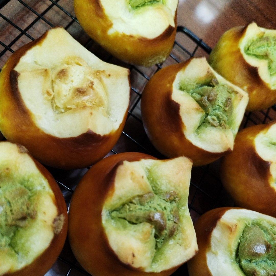 原味（抹茶）2款奶酥馅德式碱水面包｜一次搞定两种口味｜高颜值｜快手｜免手套膜｜免发酵