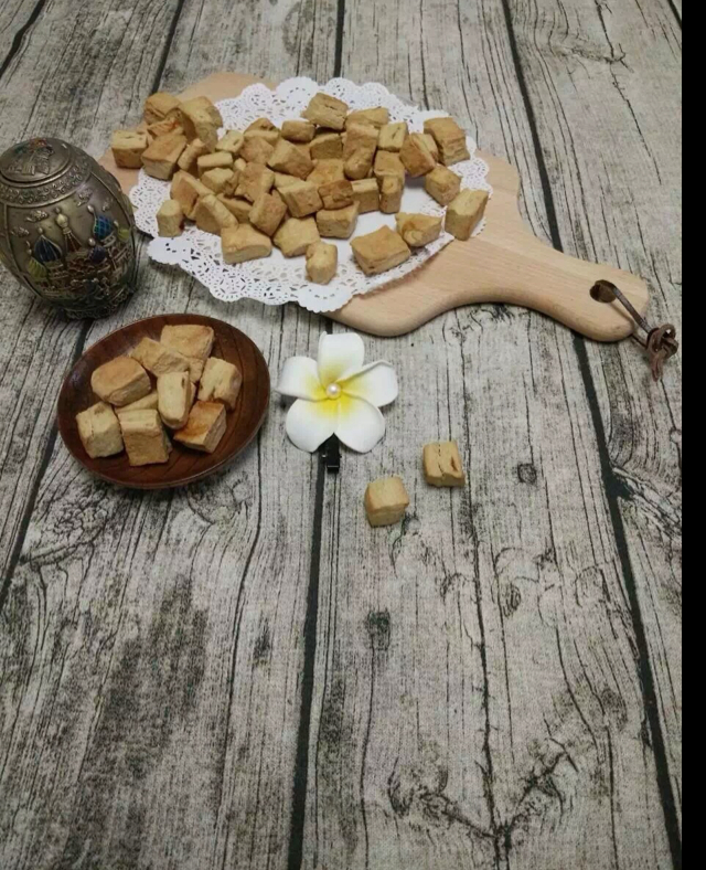 小石头饼干。