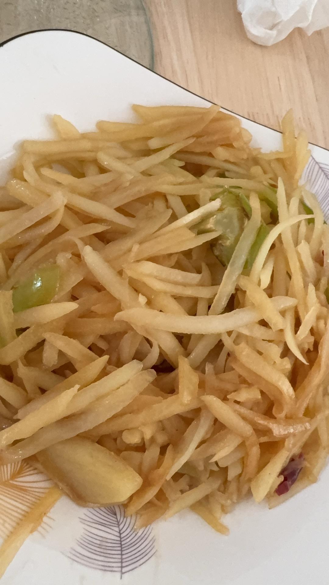 酸辣土豆丝的家常做法 超级下饭