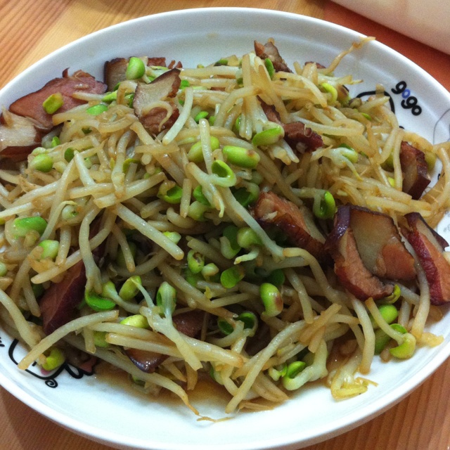 腊肉黄豆芽