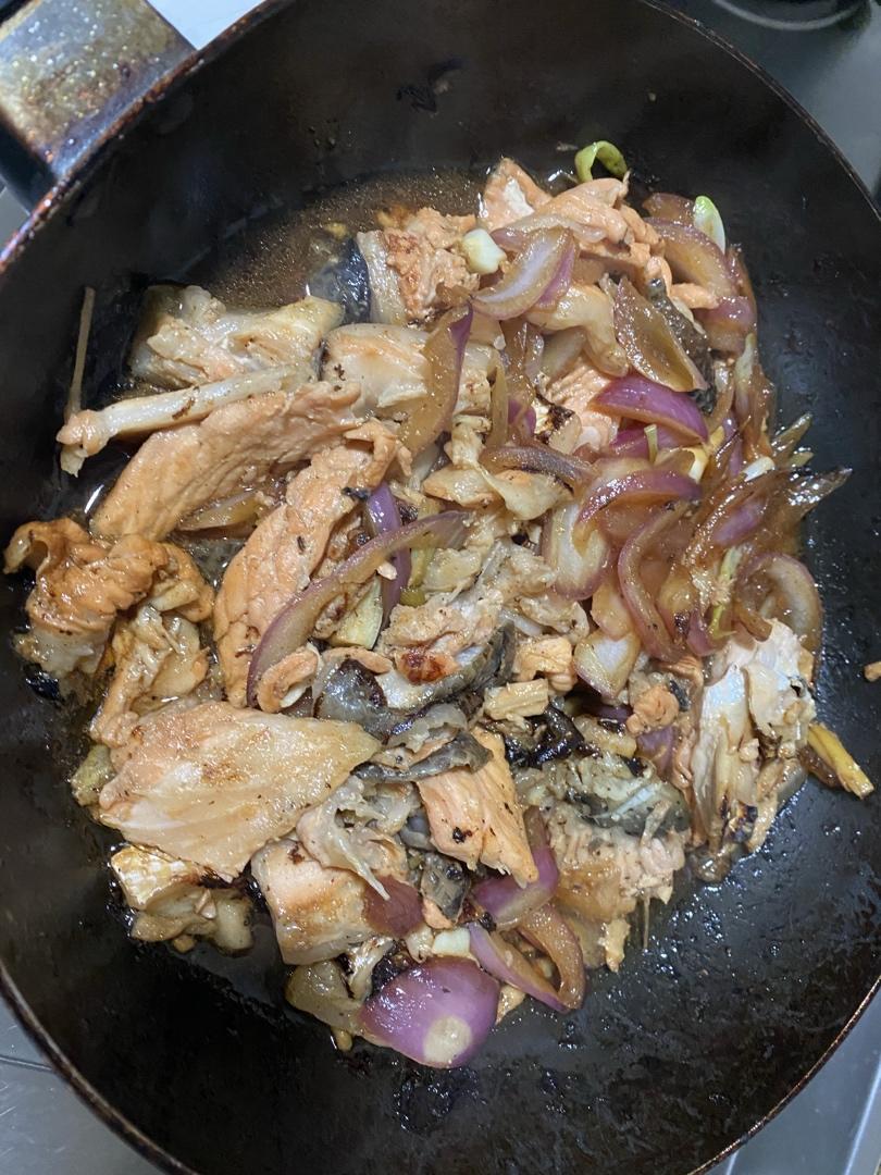 贫穷料理系列之香煎三文鱼鳍鱼腩（全程不用一滴油）