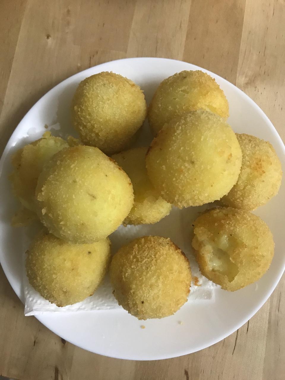 脆皮土豆芝士球