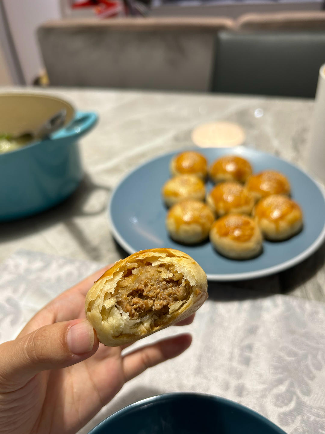 酥皮鲜肉月饼～酥的掉渣