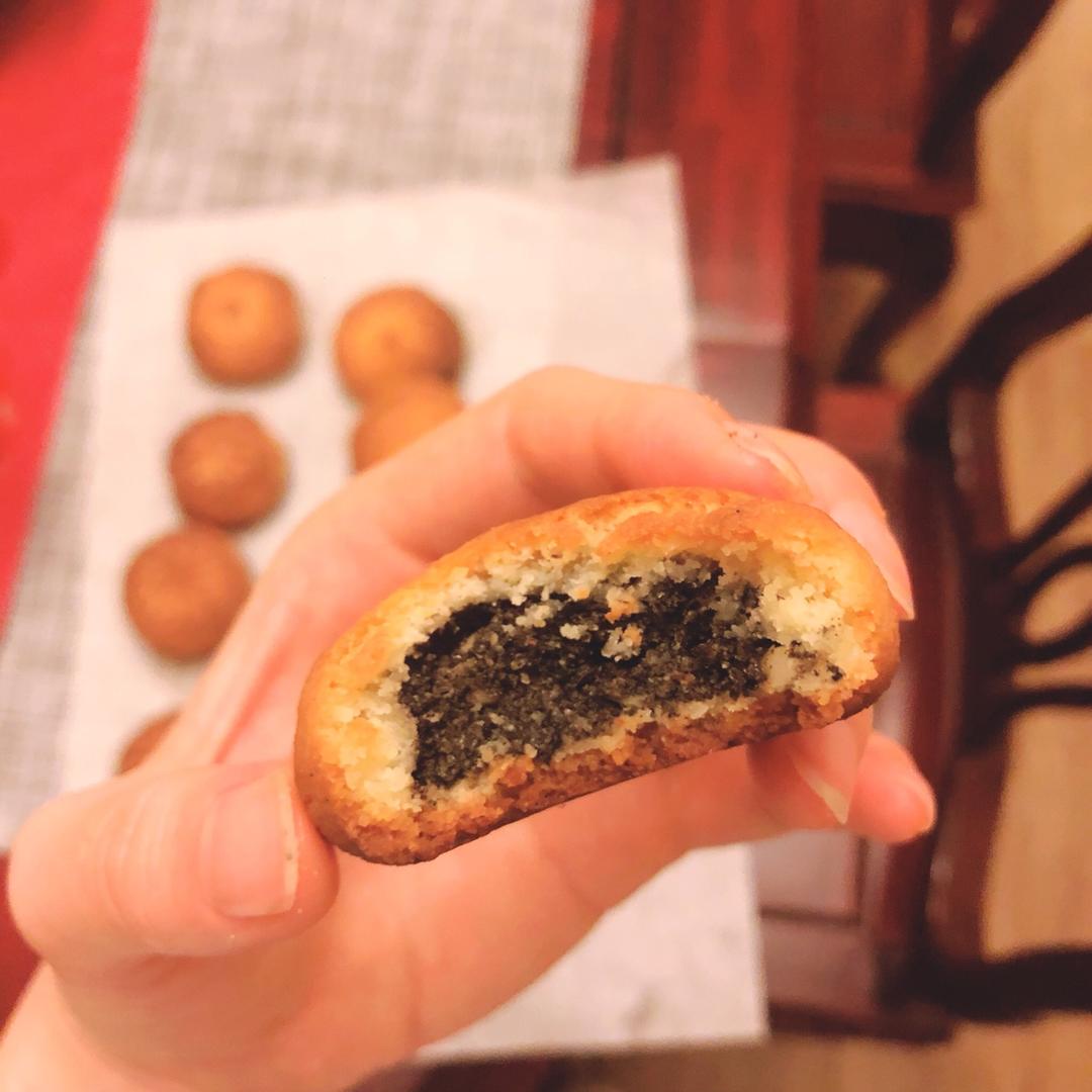 生酮流心芝麻月饼