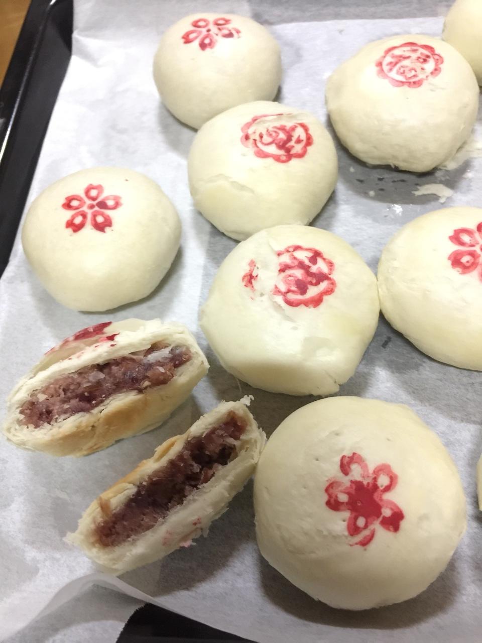 鲜花饼 。（纯正云南版）
