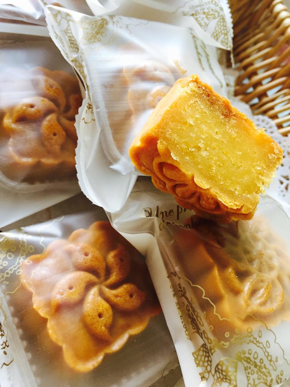 金沙奶黄月饼