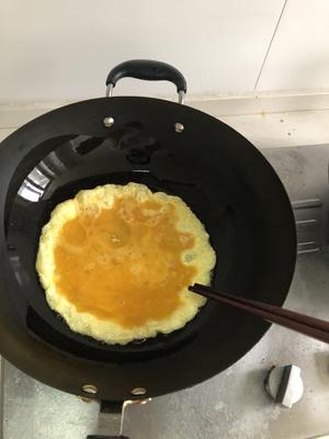 青椒炒土鸡蛋的做法 步骤5