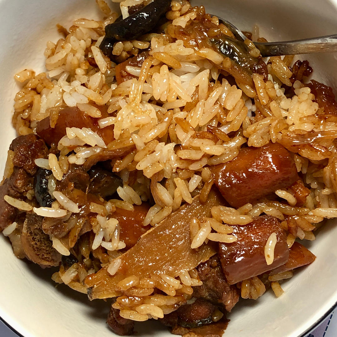 喷香排骨焖饭（爆好吃）