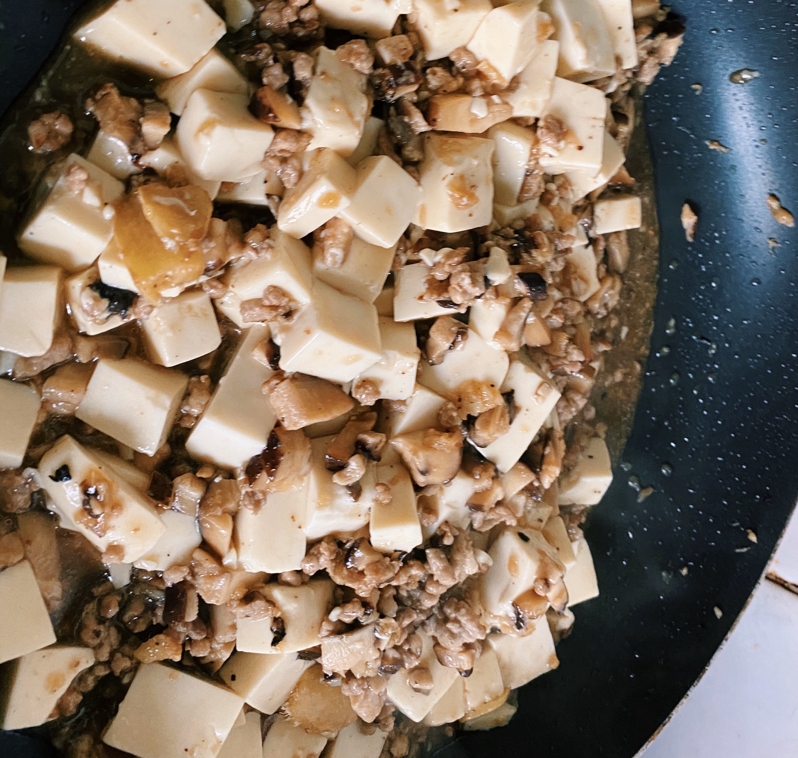 香菇肉沫豆腐 吃饭香香的做法