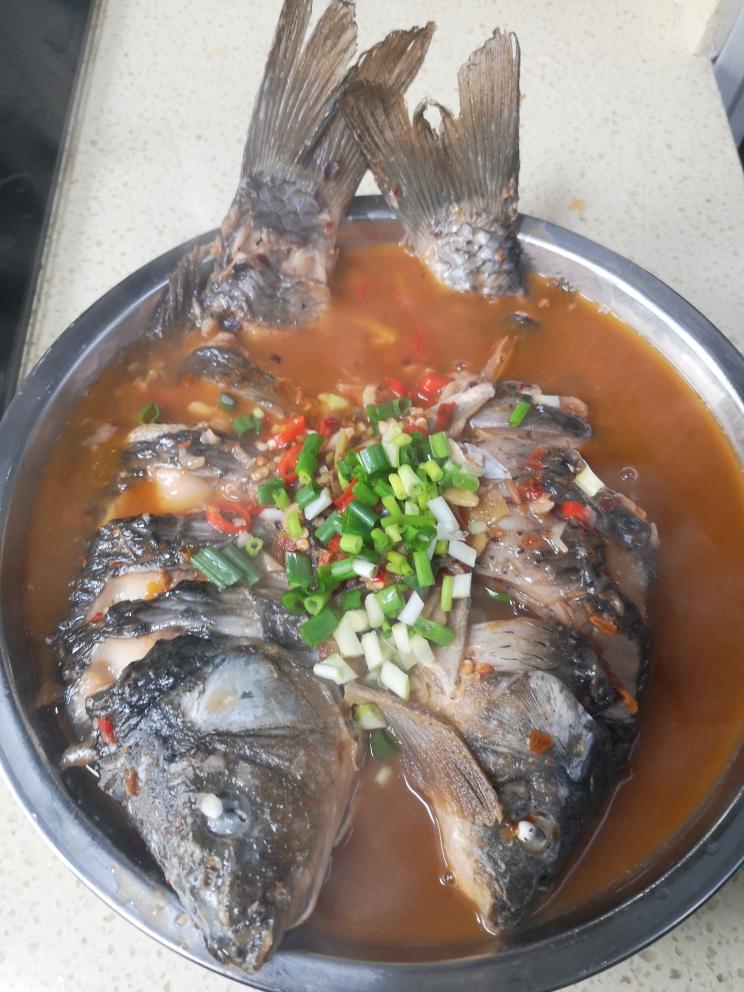 超下饭的红烧鲫鱼