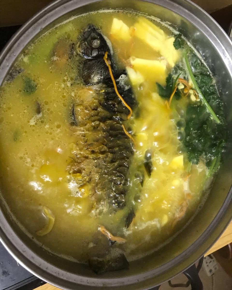 鲫鱼豆腐汤