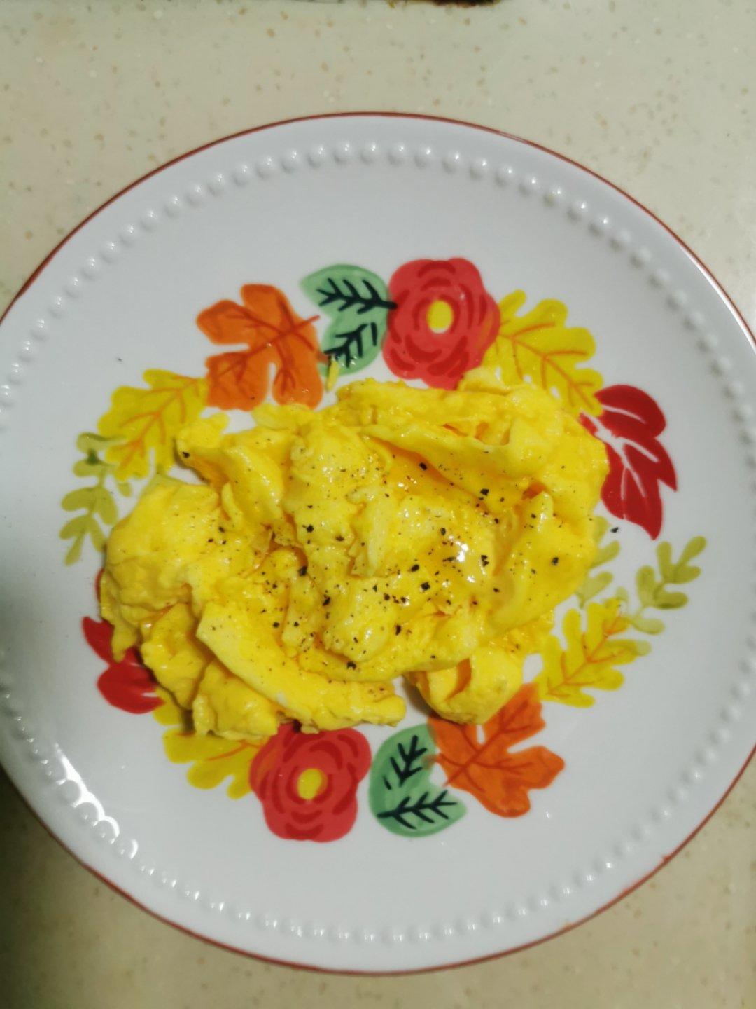 超松软的美式炒蛋 Scrambled Eggs