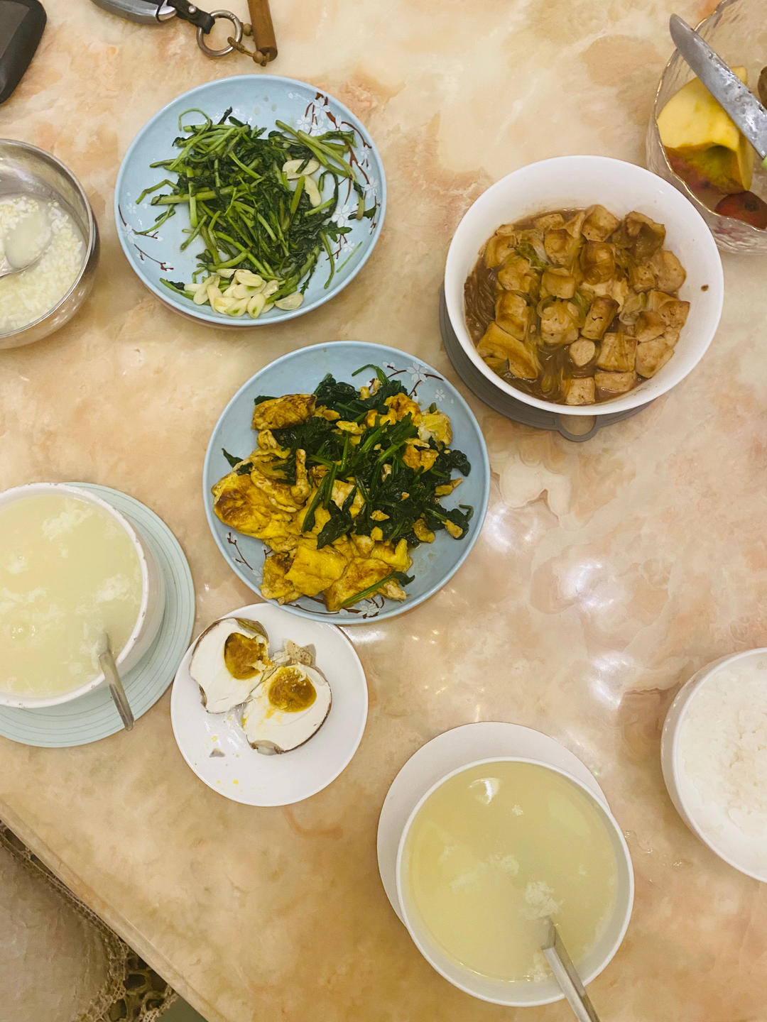 菠菜炒鸡蛋