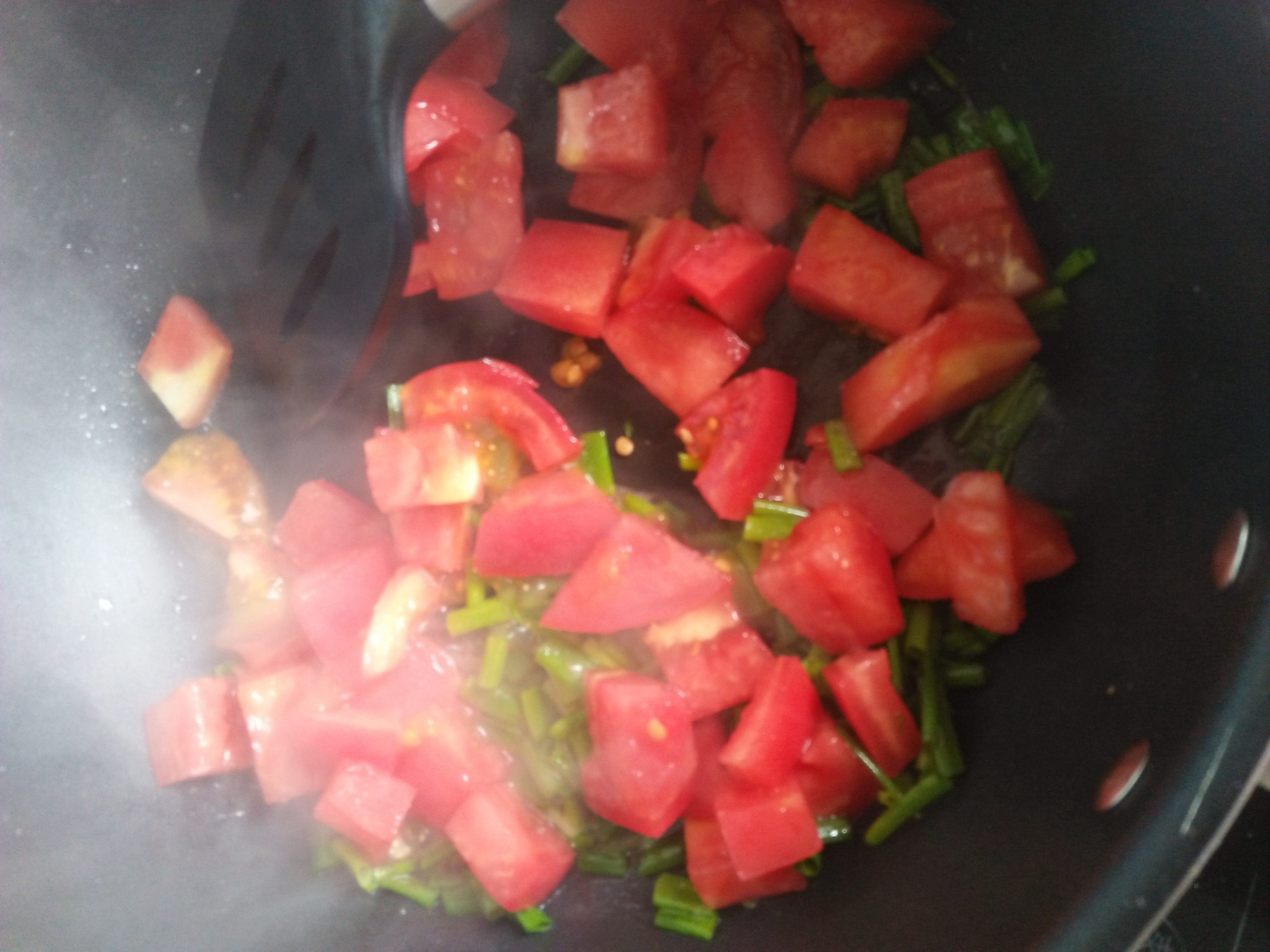 番茄烩豆腐的做法 步骤2