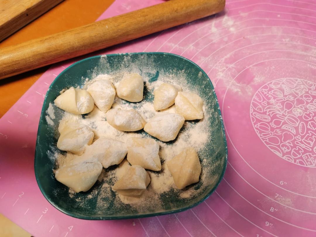 手工揉面三分钟，又韧又薄又好包的饺子皮