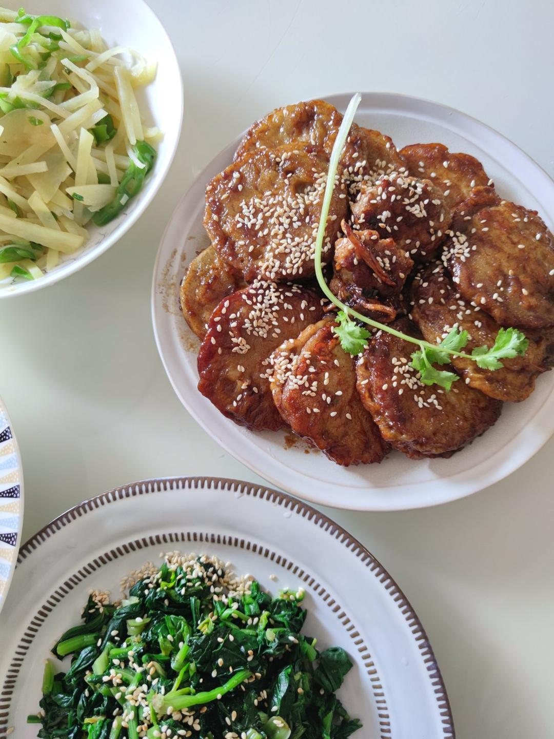 堂妈小厨——秘制酱汁鲜肉藕饼