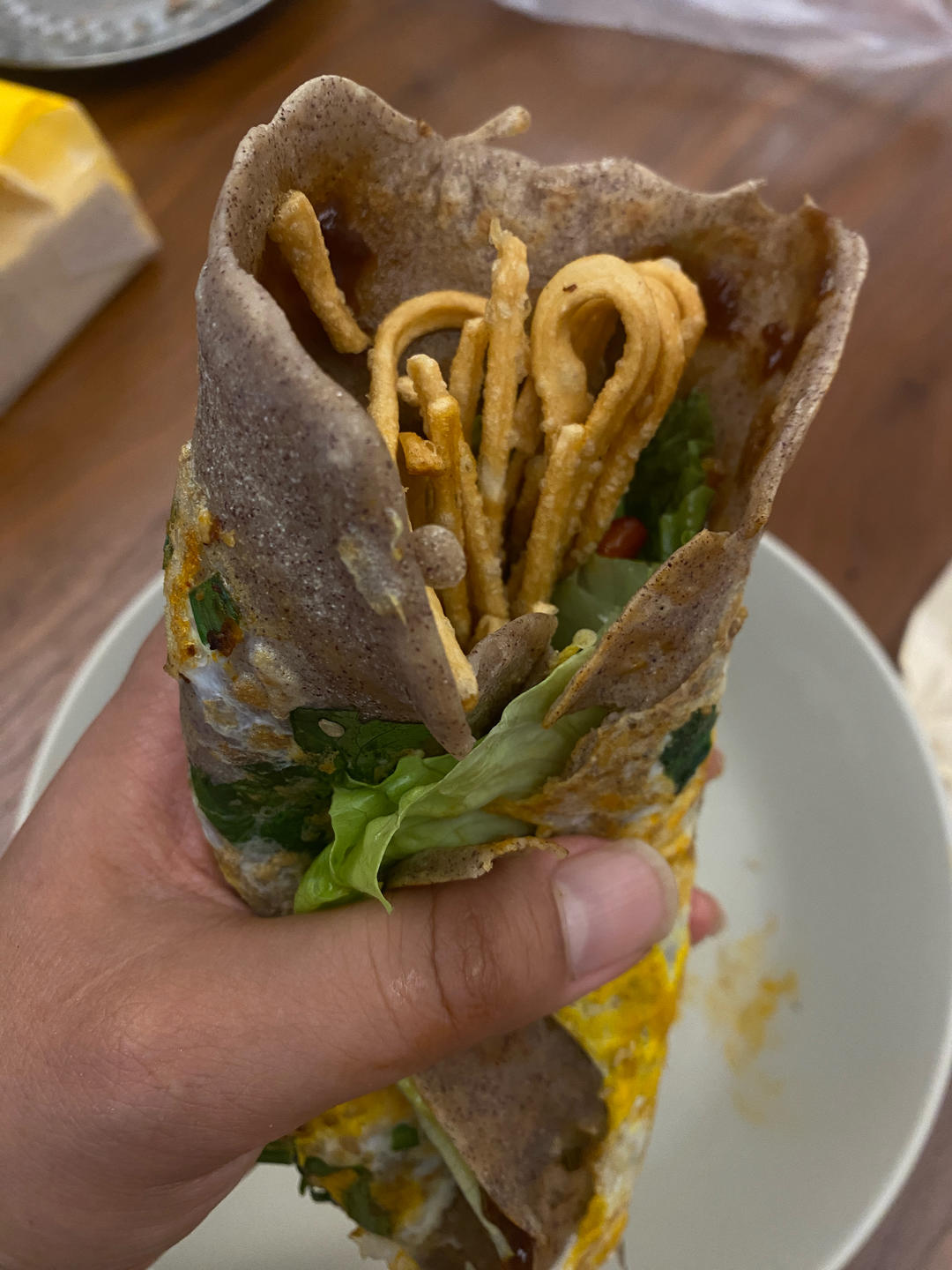 煎饼果子（超详细步骤 甜面酱都是自制的）