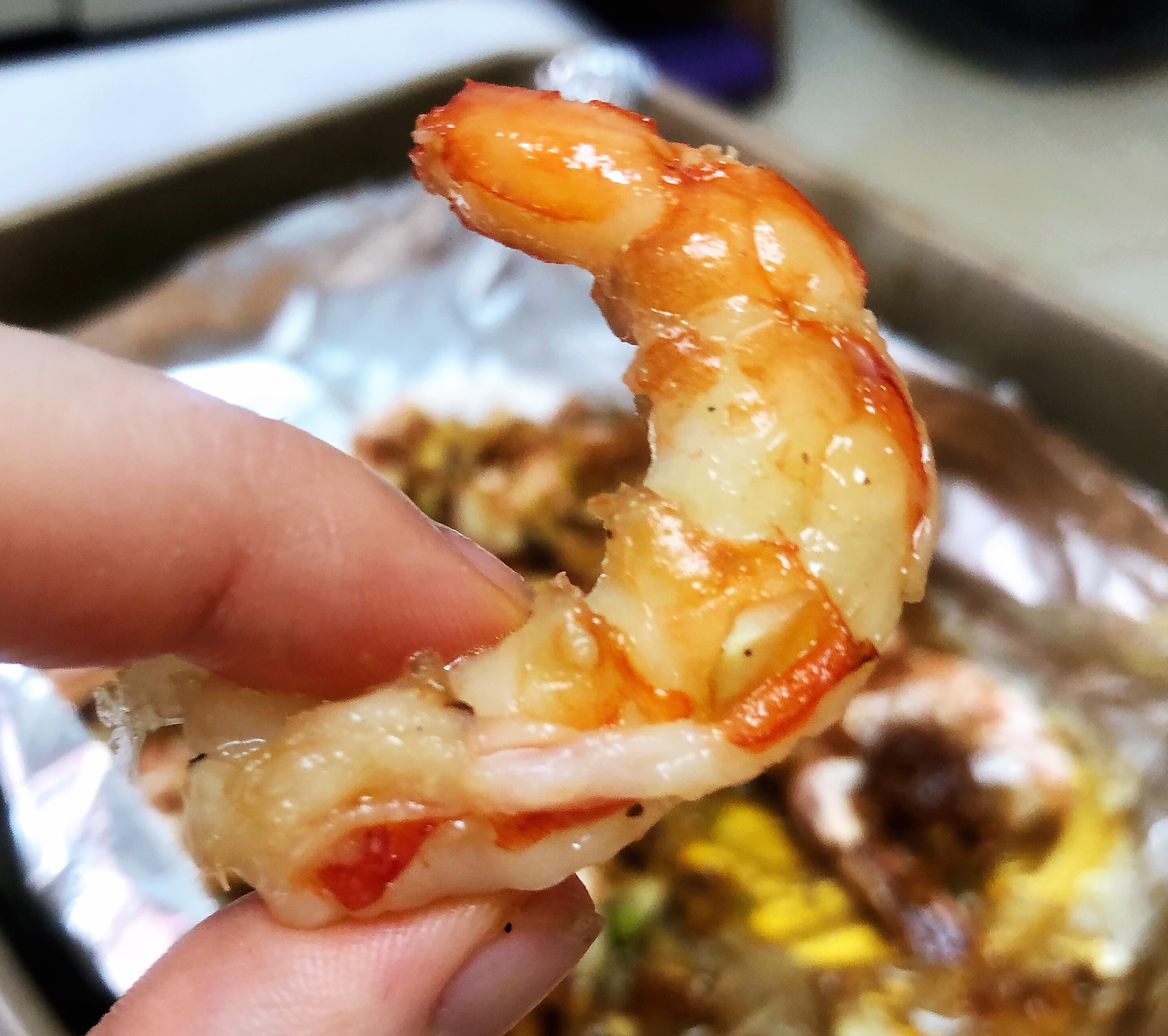 蒜蓉烤虾|阿根廷红虾正确打开方式的做法