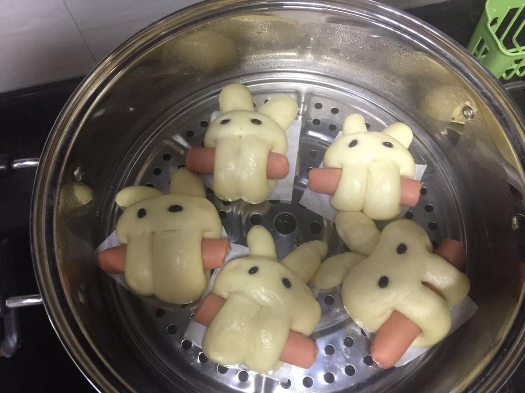 香肠兔子馒头卷
