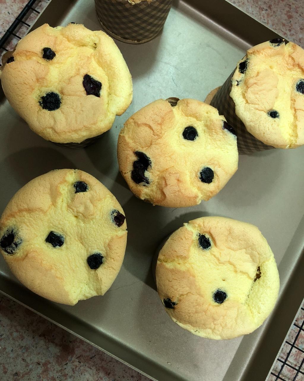 软绵绵戚风纸杯蛋糕