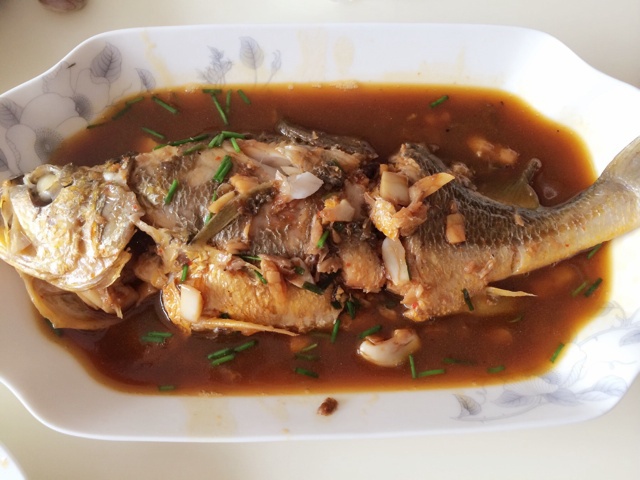 红烧黄鱼—鱼皮不破的小窍门