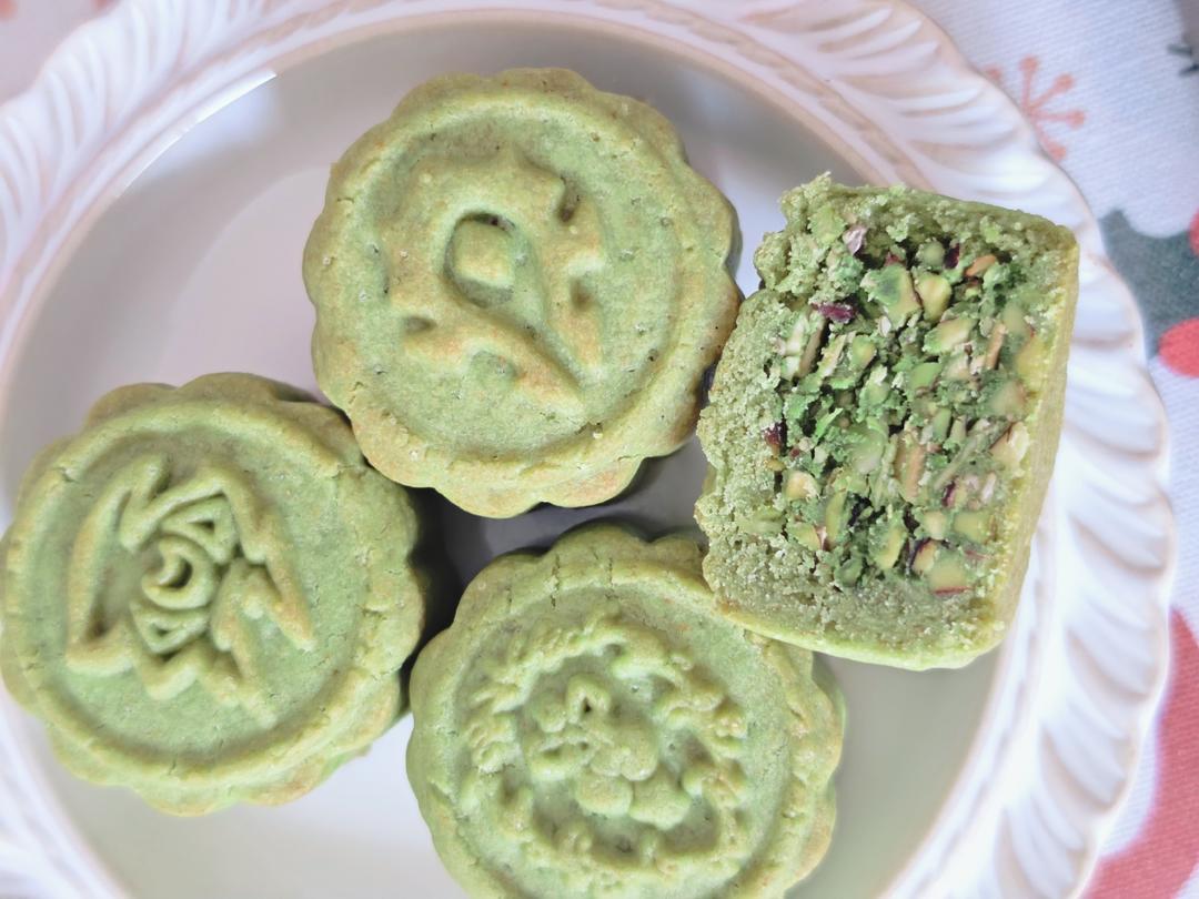 今年爆火的开心果脆皮月饼｜开心果霸霸月饼