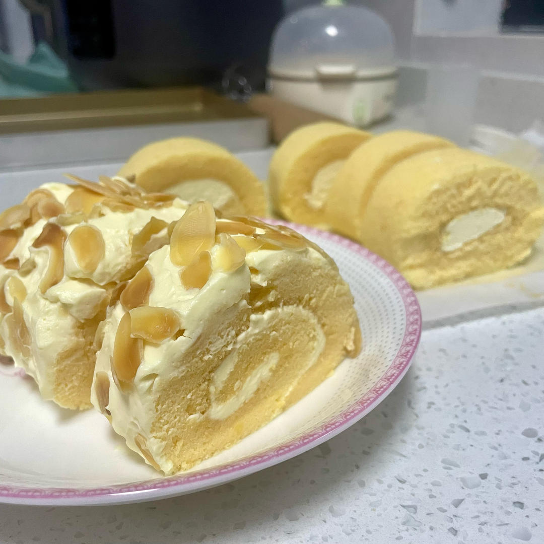 老式咸奶油杏仁蛋糕卷