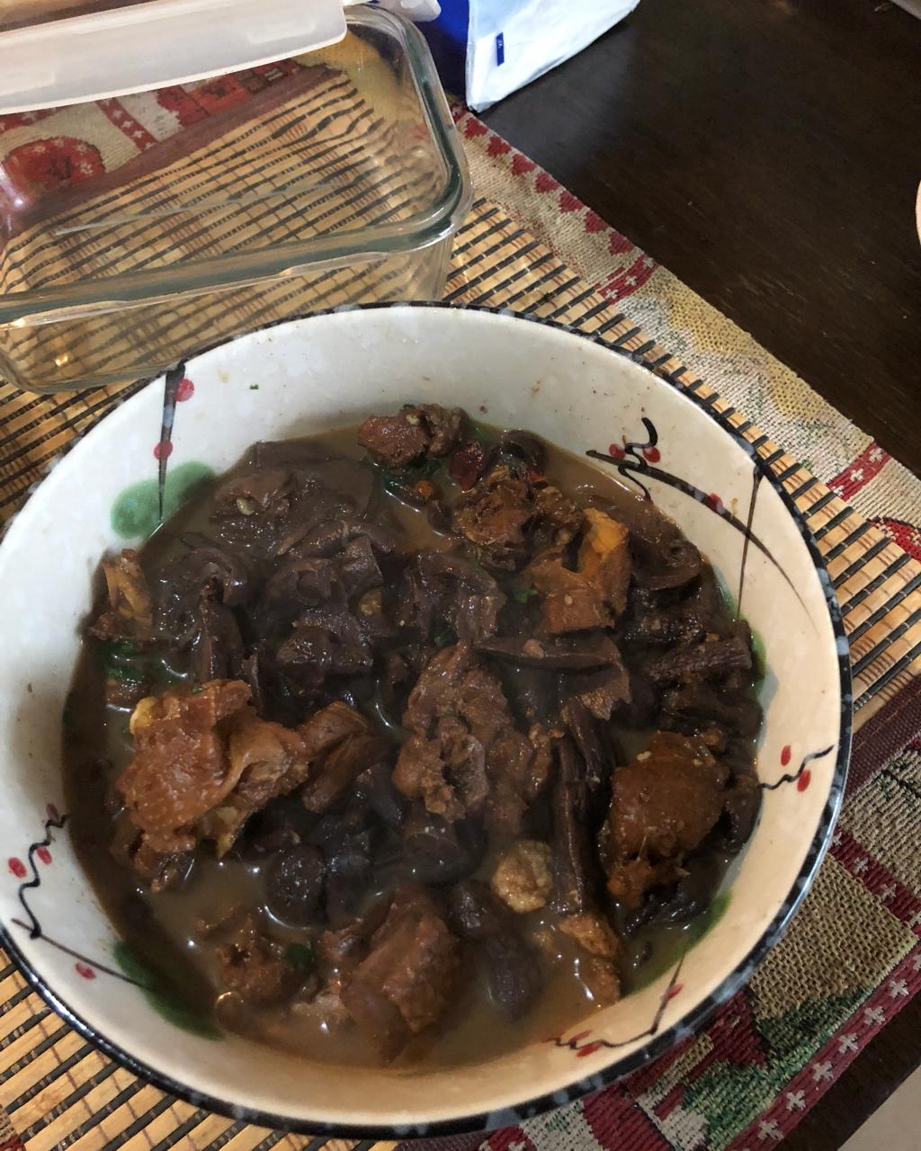 小鸡炖蘑菇