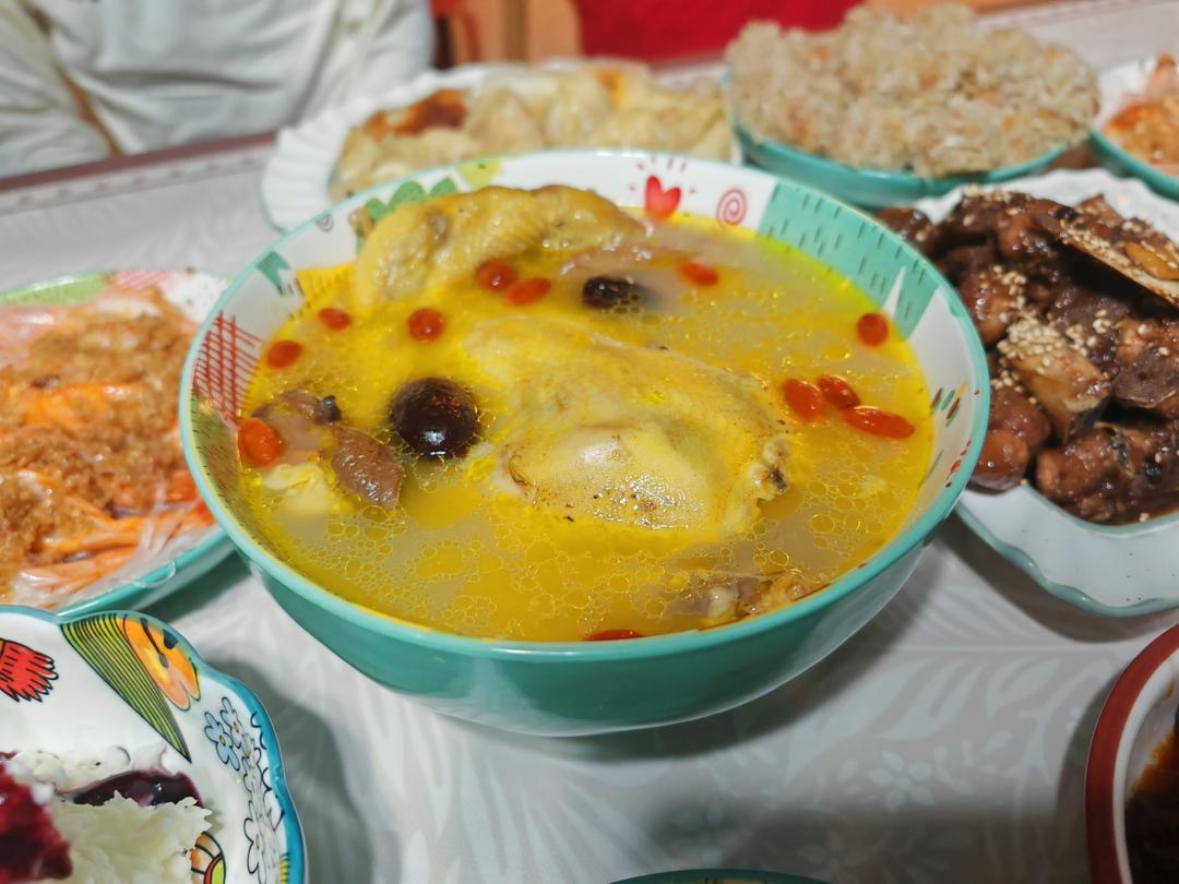 鲜美无敌：清炖鸡汤🐔