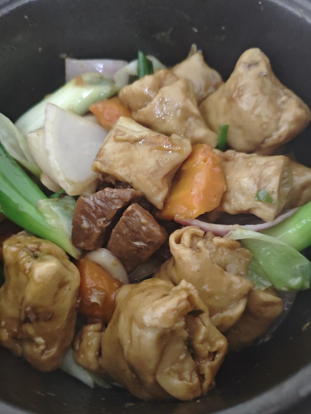 鸡肉垫卷子（超好吃焖面）