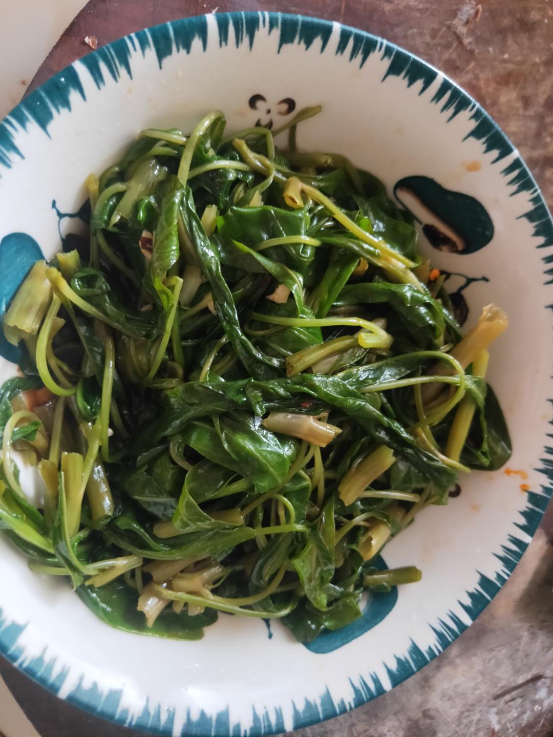 凉拌空心菜
