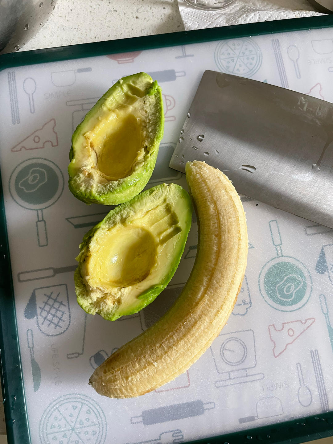 巨巨巨好喝超级推荐 ✨牛油果🥑香蕉🍌奶昔 几十秒搞定✌️