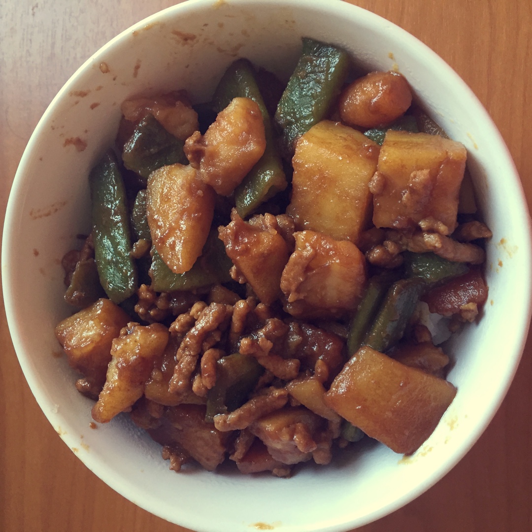 土豆炖豆角