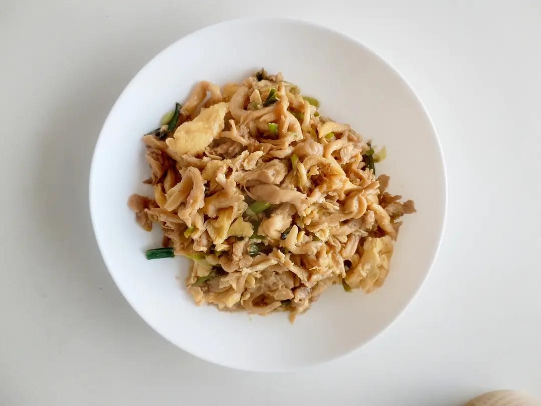 蘑菇炒鸡蛋	平菇这样炒，鲜美无比巨好吃