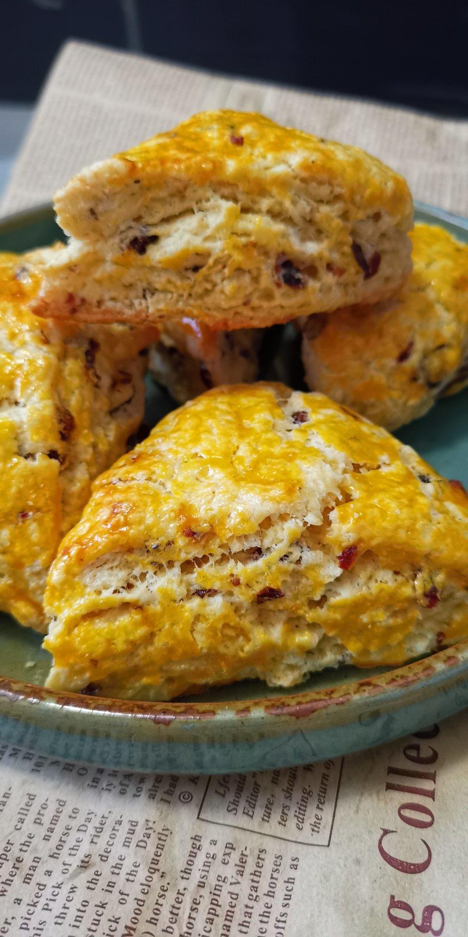 完美裂纹～百分百成功的超好吃奶香司康（禁止搬运）