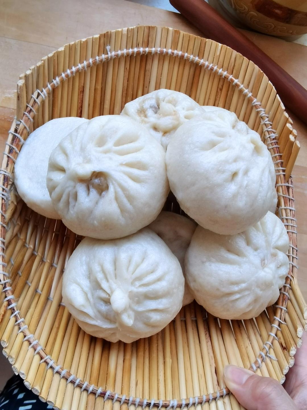 牛肉萝卜馅包子